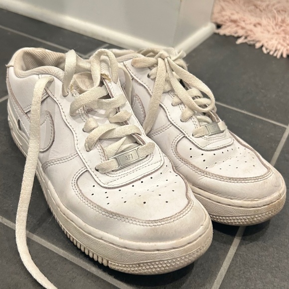 Air Force 1 Nikes - Picture 1 of 4